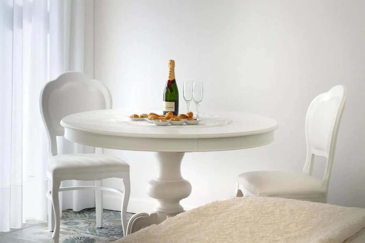 Barbarella Home Неаполь Италия